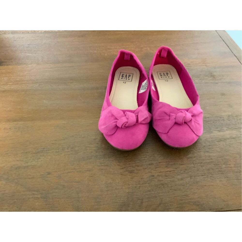 Gap fuchsia ballet flats size 12T
